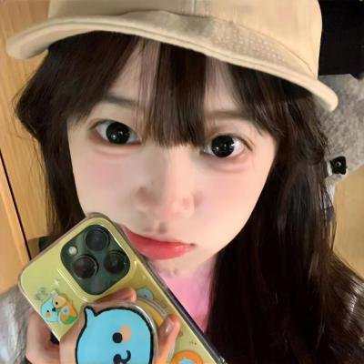 一线女星深夜密会神秘女子，公司火速否认，短时间内持续发酵